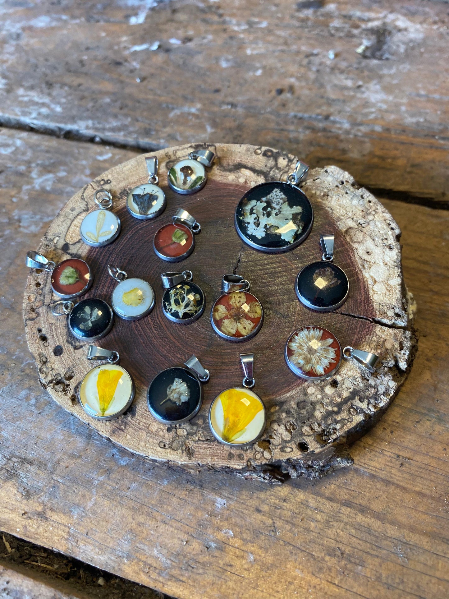 Pendientes con flores reales